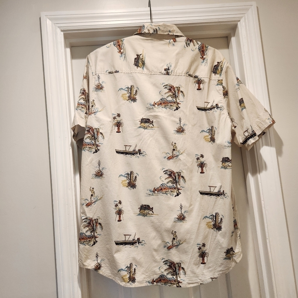 Salty Crew Men’s XL Hawaiian Fishing Shirt Boats Lobsters Surf Tropical Print - Picture 7 of 16
